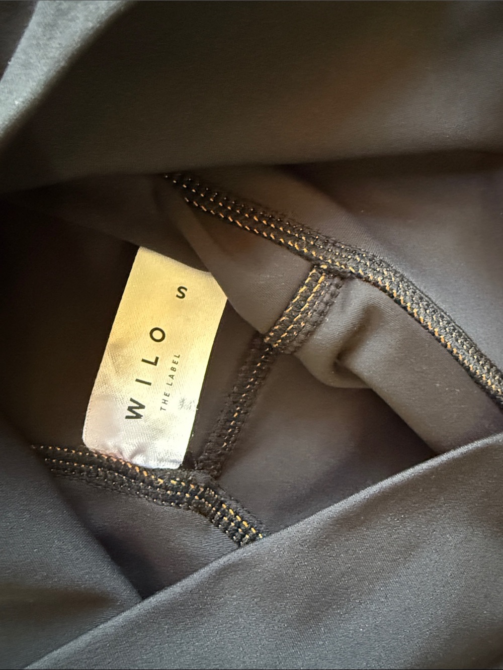 Wilo Black High-Rise Bike Shorts with Contrast Stitching - Picture 2 of 4